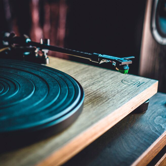 Audio Technica AT-LPW40WN Turntable - Image 2